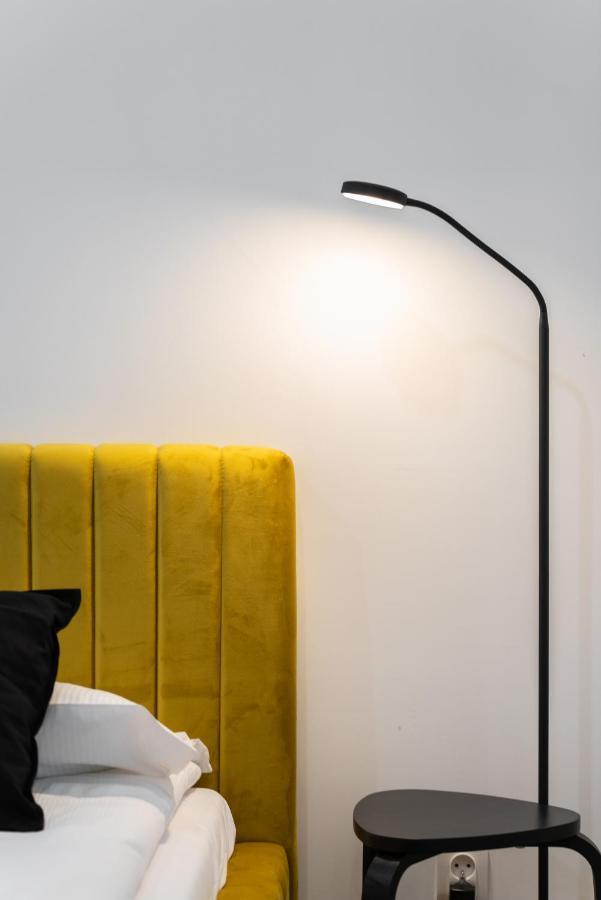 Loft Style Apartments Opienskiego With Parking By Noclegi Renters Posen Exterior foto